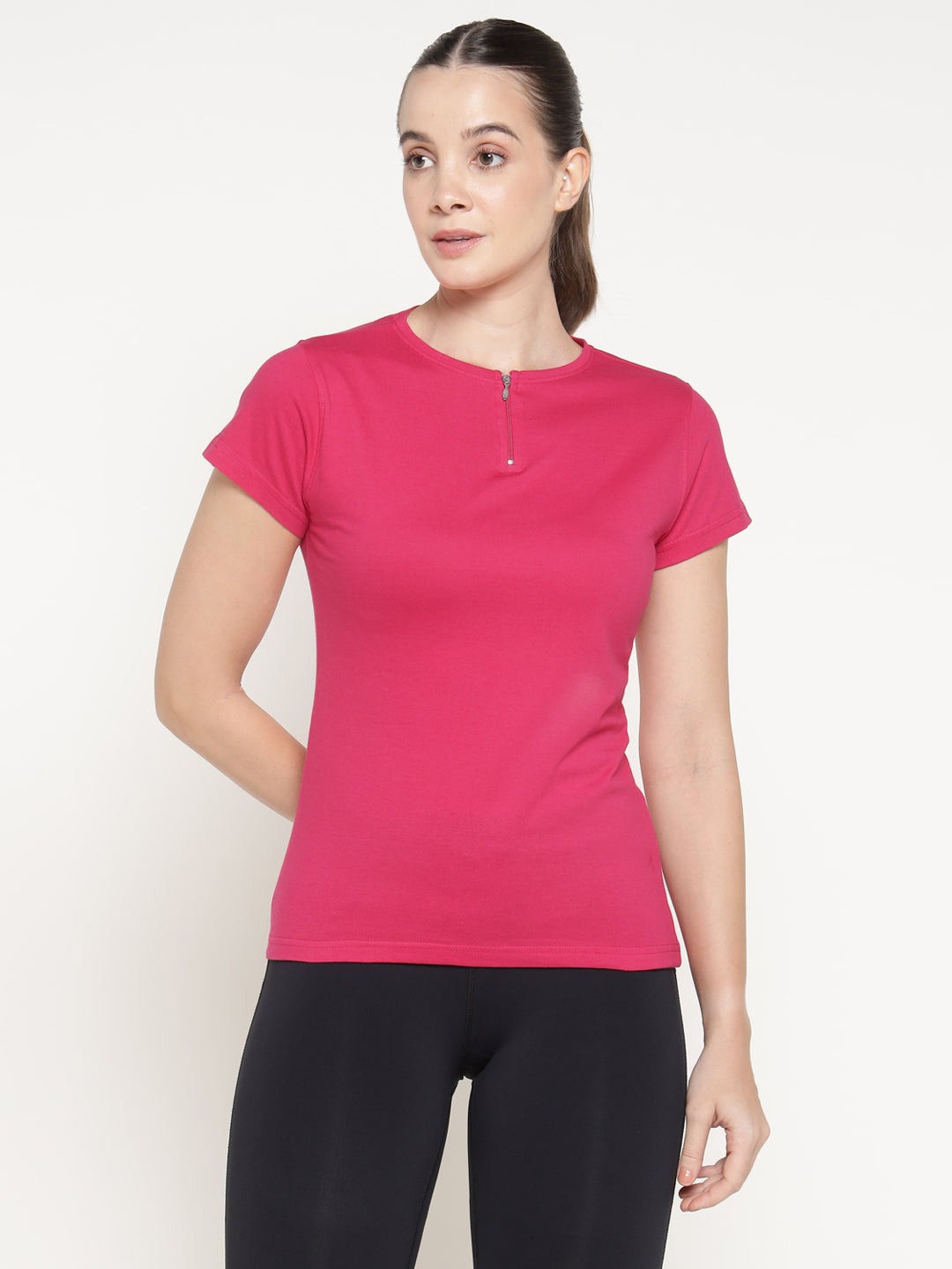 Ap'pulse Women's Short Sleeve Round Neck Zipper Tshirt