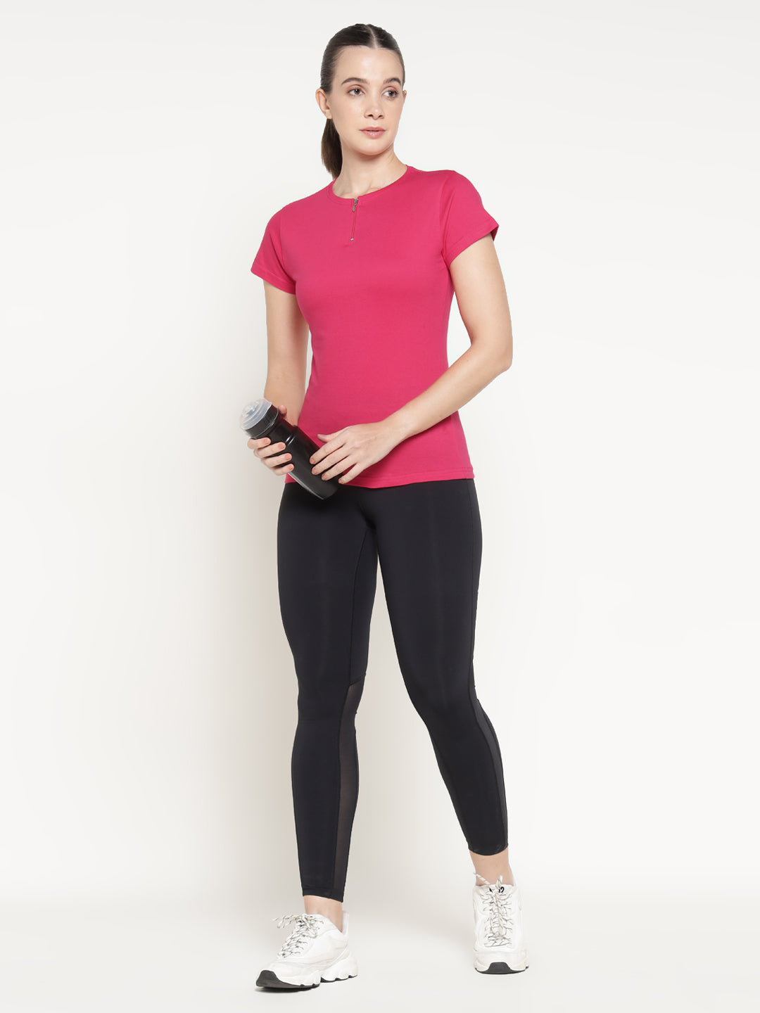 Ap'pulse Women's Short Sleeve Round Neck Zipper Tshirt